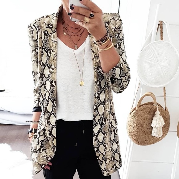 Zara Jackets & Blazers - ZARA Snake Print Blazer - Like New